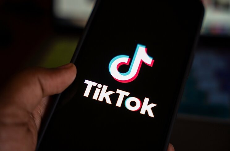 若者の間ではあらゆる流行がTikTokから生まれるという（写真／Shutterstock）