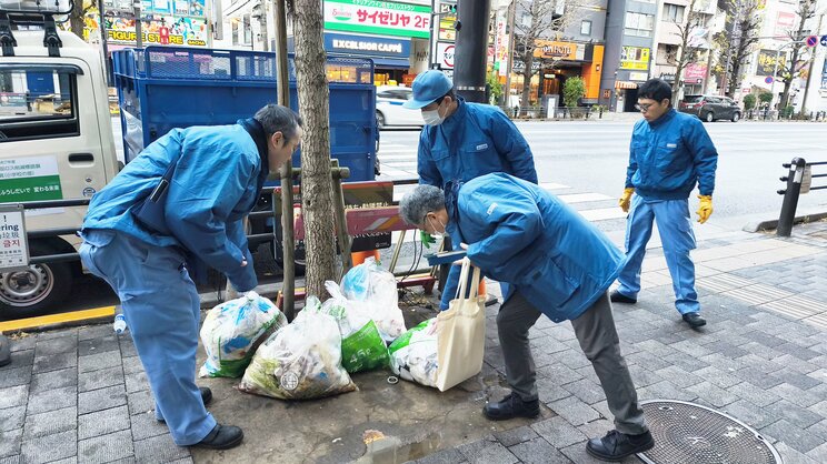 千代田区長も参加した年始のゴミ清掃