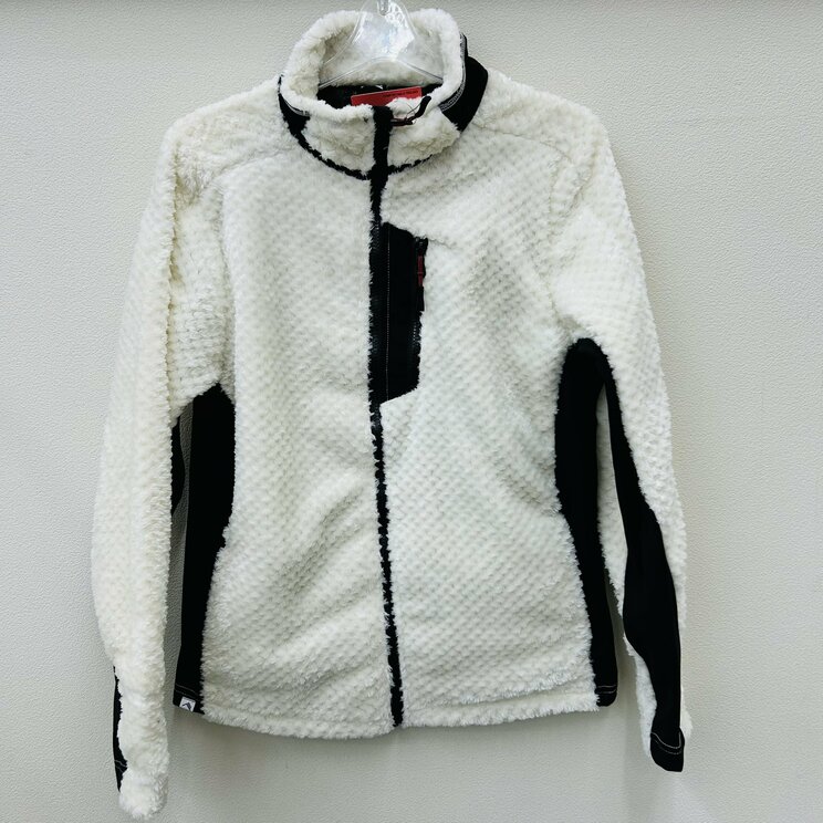 木村拓哉が番組で着用したフリースの最新モデル（ワークマンプラス　さいたま丸ヶ崎店　公式Xより）