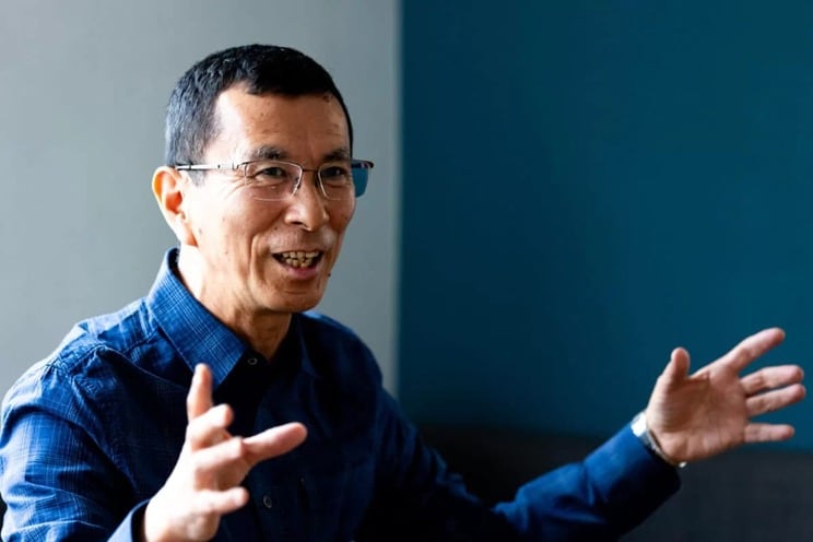 パンクやパンクとの出会いを語るときの、楽しそうな表情が印象的。（撮影／木村琢也）