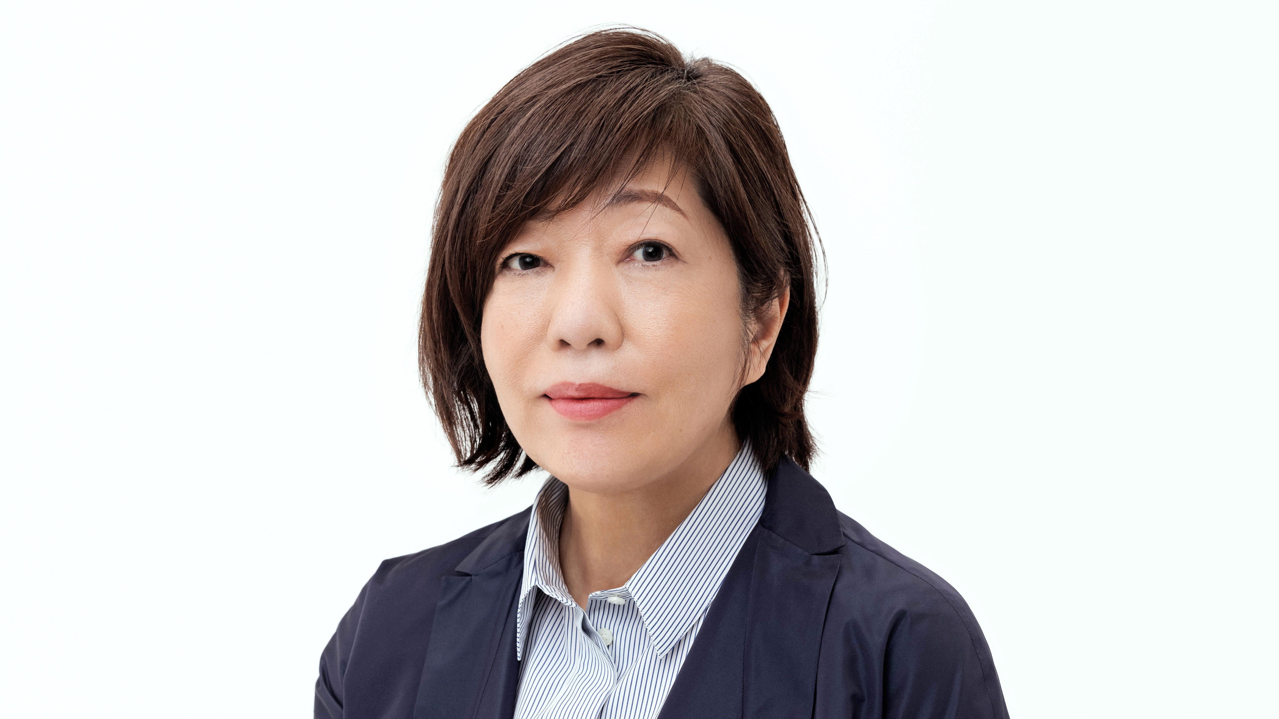 このオバさん、なんでこんなにエラそうなの？」という印象から始まって