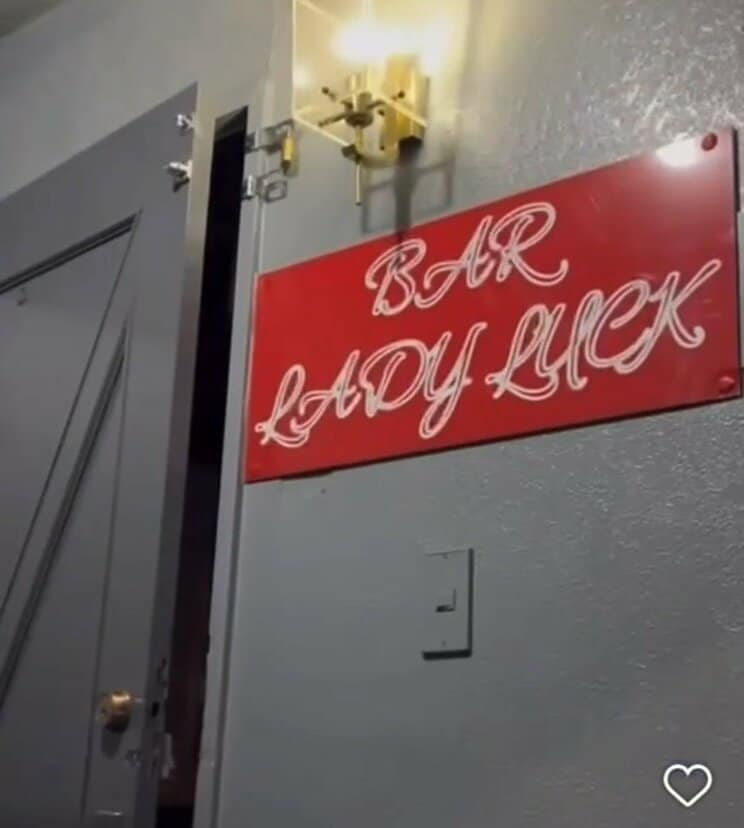 松倉容疑者が経営するバー（写真／店舗SNSより）