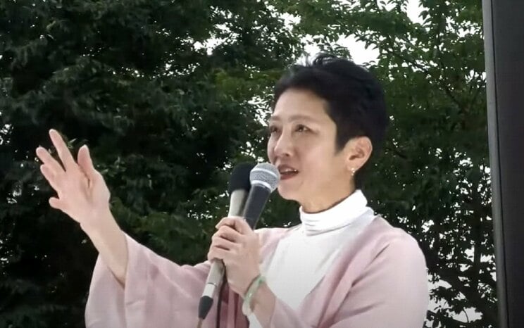 2024年6月、「税額控除が受けられます」と演説をする蓮舫氏（立憲民主党公式YouTubeより）