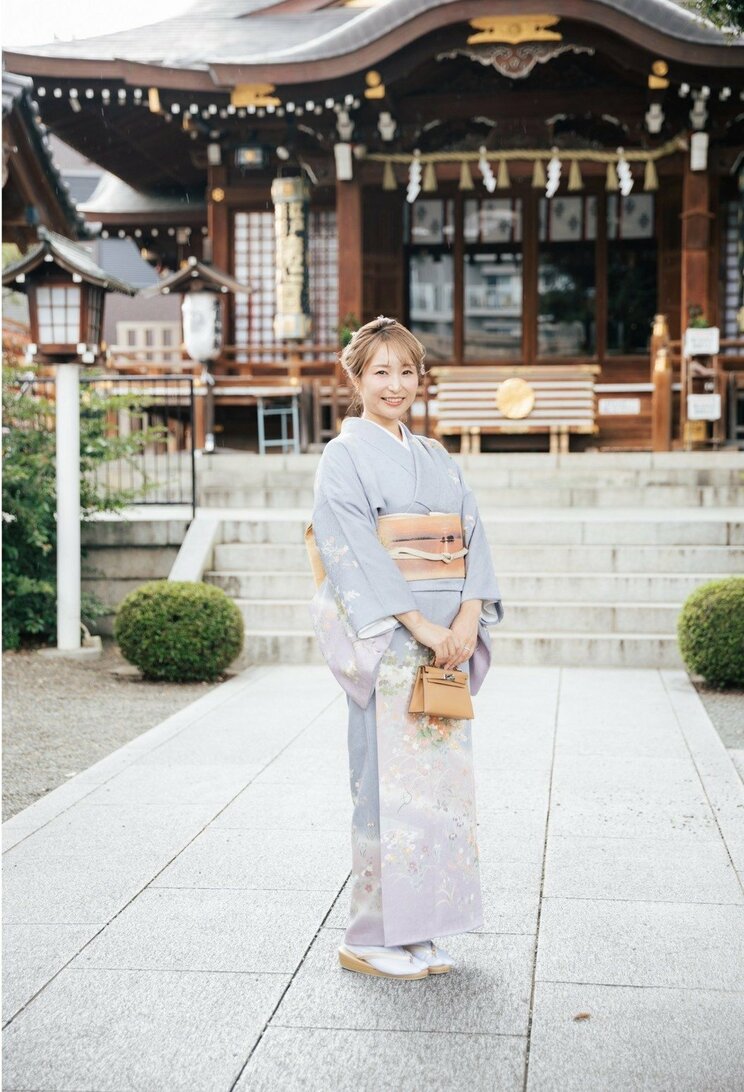 和服姿の山本早織さん