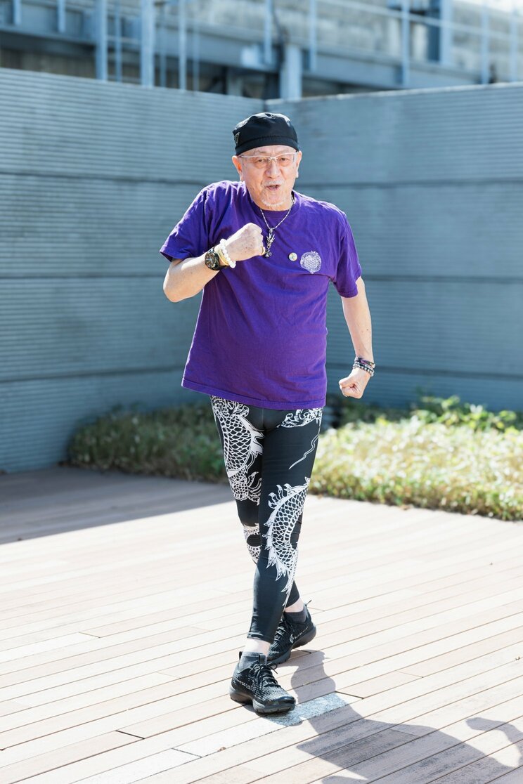「1日1万歩も必要ない」デューク更家72歳が語る“歩数至上主義”への違和感…「万歩計のCMはもらえませんでした（笑）」_31