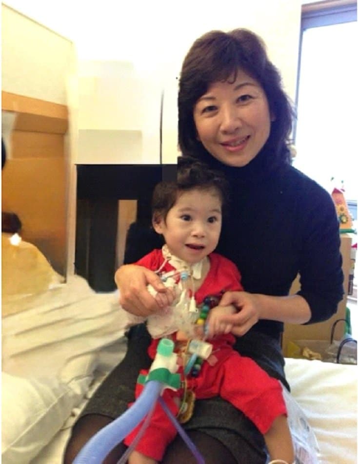 51歳の頃の野田聖子さんと真輝さん（本人提供）