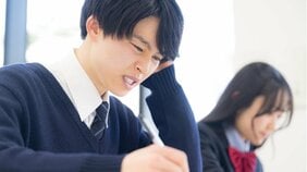 「流行りに乗れない」と進学・就職も詰んでいた日本社会？　「推し無き者」がしんどすぎた自身の進学と就職を振り返る