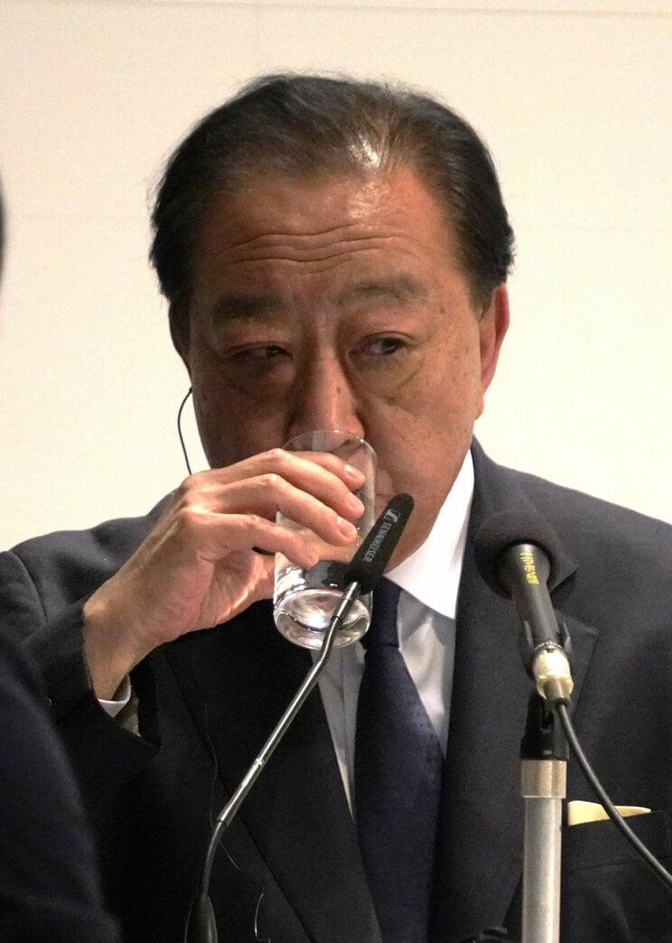 記者会見をする野田佳彦共同代表（撮影／集英社オンライン）