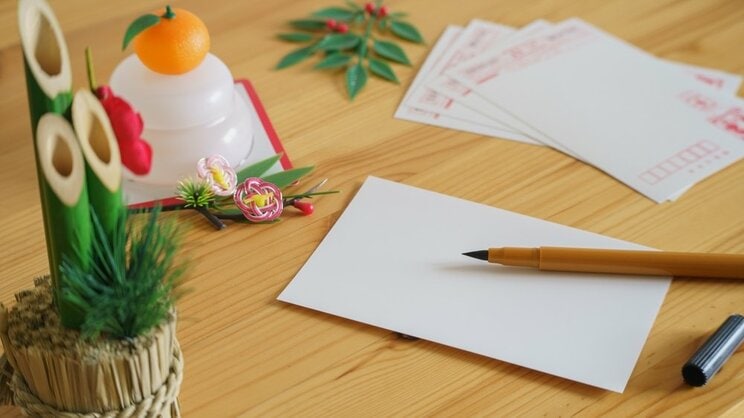 年々減少していく年賀状（画像/ Shutterstock）