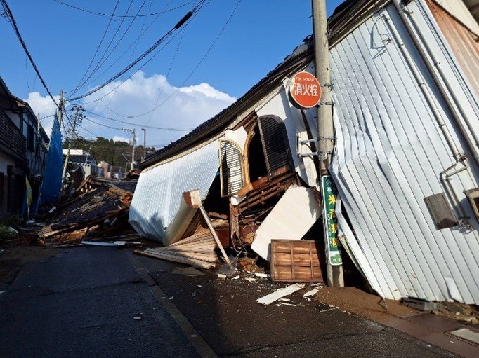 地震と津波で倒壊した家屋（撮影／集英社オンライン）