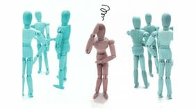 人見知りの克服には自分を理解することから。「マウンティングタイプ」「深まらない社交的タイプ」「人の視線恐怖タイプ」「自信喪失タイプ」…当てはまるのはどれ?