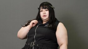 「怖かったです…」“ぶつかりおじさん”を跳ね返した110kgのインフルエンサー・えみっくすが語る被害当時…レンタル友達「デブカリ」での驚きの依頼とは？ 