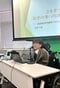講義や講演の仕事をする青木さん