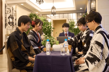 上野愛咲美女流名人・張栩九段ペア、上野梨紗女流棋聖・井山裕太碁聖ペアによる決勝戦（©︎藤澤一就一門後援会）