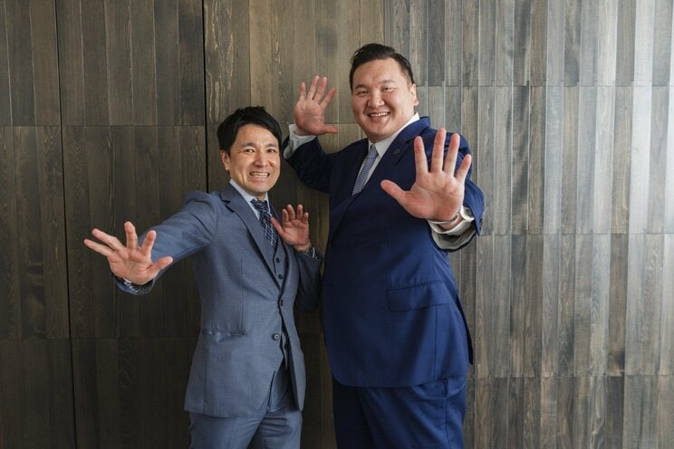 西尾克洋さん（左）と白鵬翔さん