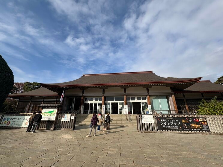 江戸東京たてもの園の入口（入場料大人400円、中学生以下無料）（写真／集英社オンライン）