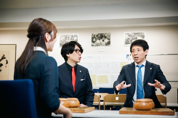 AIについて盛り上がる3人