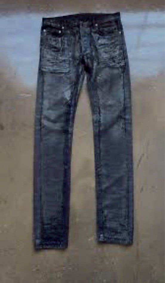 背景を変更した結果、荒い画質になっているように見える