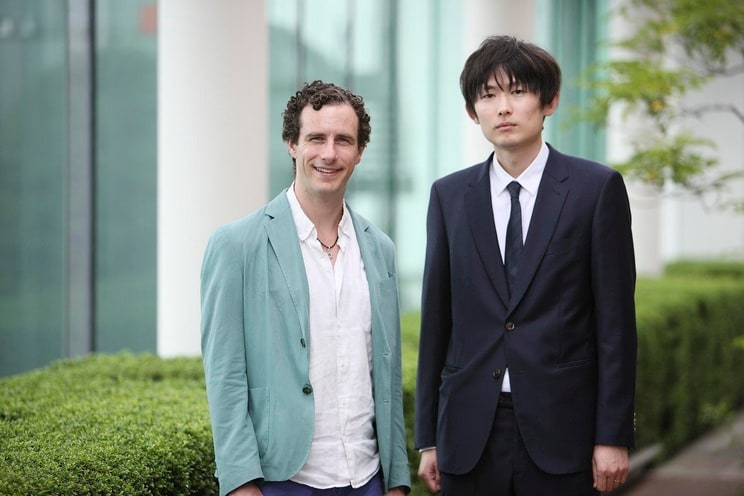 E・グレン・ワイル氏（左）と李舜志氏（右）