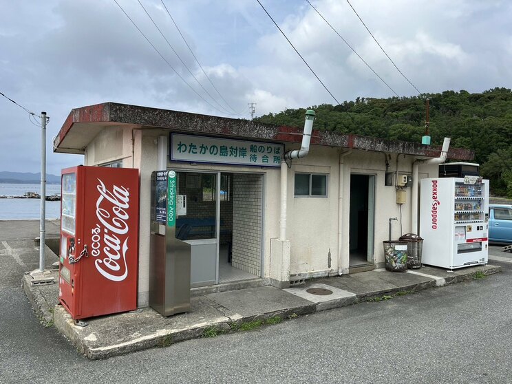 〈売春島と呼ばれた島②〉「窓をのぞくと大人たちが野球拳していた」「島の運動会にはホステスさんも参加していた」渡鹿野島区長が語る“島の歴史”とクリーン化に舵を切った理由、今後の課題とは…_47