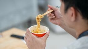 「朝食を抜くと糖尿病になりやすい」「3食きちんと食べなさい」は半分ウソ? 名医が警告する本当に怖い食習慣とは