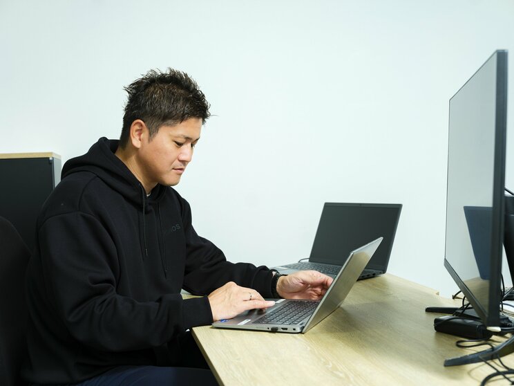 保険会社に就職するにあたって「生命保険大学」や変額、専門、外貨課程などの資格を取得。「ほけんのぜんぶ」に入る際は不動産を取り扱うことからファイナンシャルプランナーの資格も取得している