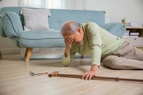 「自宅で倒れて一番困るのは浴槽の中」…夫婦で暮らしていても起こりうる「孤独死リスク」を防ぐ方法とは?