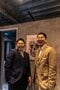 「MEGURO BARBER SHOP 6PPONGI 目黒六」の理容師・旭岡亘哉さん（左）と、代表の目黒侑路さん（右）　（写真／旭岡さん提供）