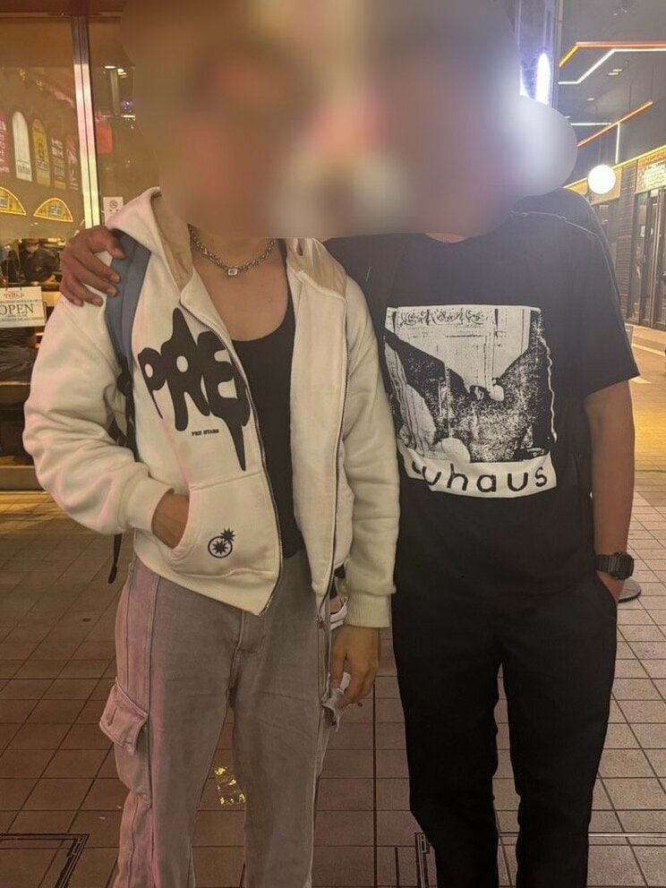ルビスさん(左)とアルサスさん(右)(写真/集英社オンライン)