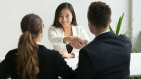 ワケあり人材が転職を成功させる裏ワザは「強味を自分からアピールしない」ことだった!