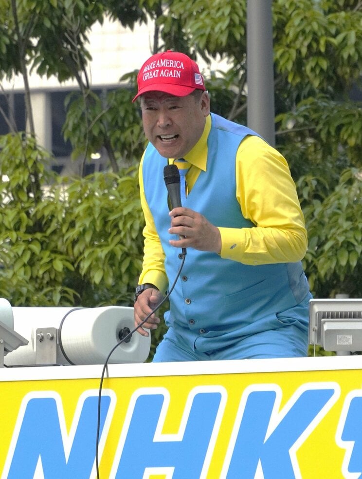 7月４日、竹内英明氏の地元の姫路で抗議をしてきた人と口論する立花孝志氏（撮影／集英社オンライン）
