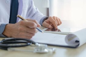 医療の「エビデンス」とはそもそも何なのか? 適切な医療や健康情報を手に入れ、活用するために必要なヘルスリテラシーとは