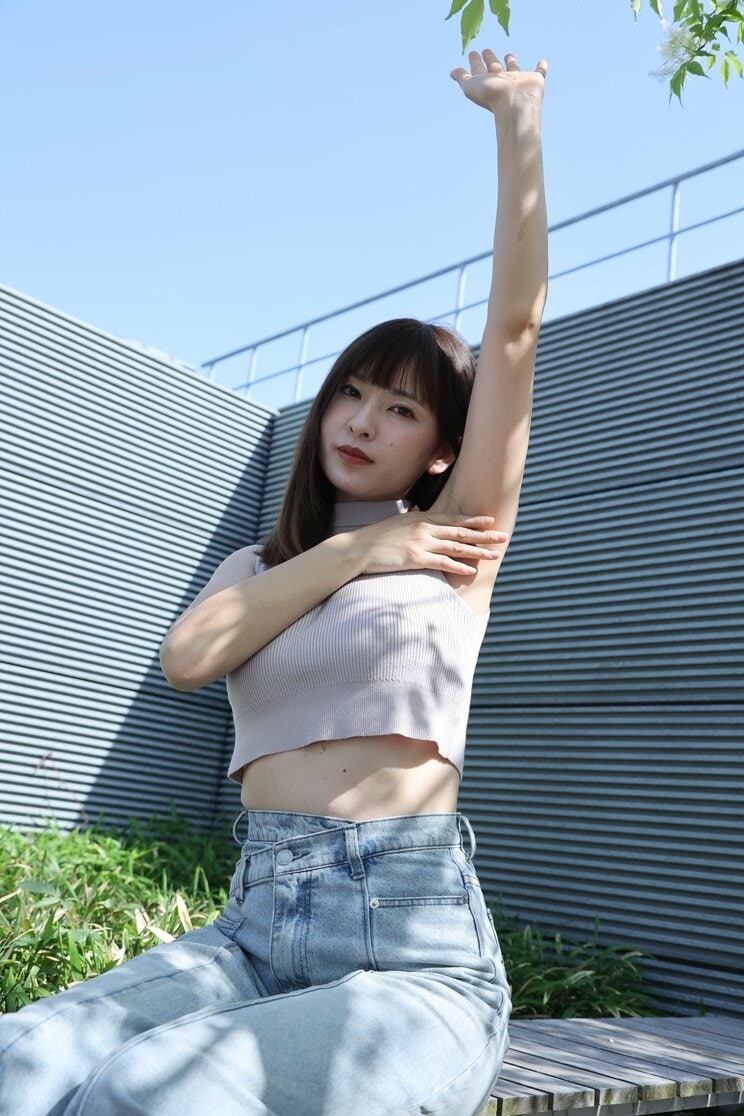 ファンはわき毛フェチの人が多いという