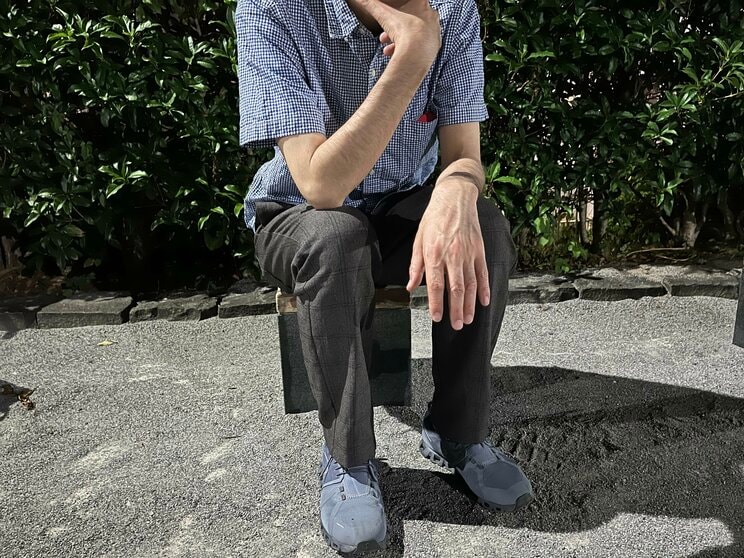 何度も死のうと考えたという森野さん（写真／集英社オンライン）