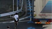 「いつ加害者になるかわからない…」青切符導入で増す大型トラックの不安、自転車“車道走行時代”に求められる新たな安全対策