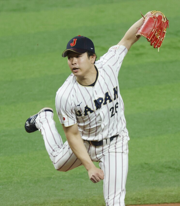 ベネズエラ戦では痛恨の悪送球も、1次リーグでは好投を見せた種市篤暉（写真／共同通信社）