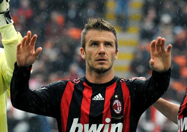 
写真は2009年のACミラン時代のベッカム　2002年に多くの日本人男性に影響を与えたソフトモヒカンは健在だ　写真／Shutterstock
