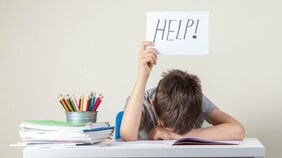 「ノートをとることは頭の整理に役立つ」「親が集中している姿を子どもにみせる」中学受験進学塾SAPIXが伝える、子どもに勉強に興味をもたせるために家庭でできること