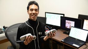 ポケモン2作品を同時に攻略…両手両足、さらには声も駆使。使えるものはすべて使う世界でたった1人のRTA走者