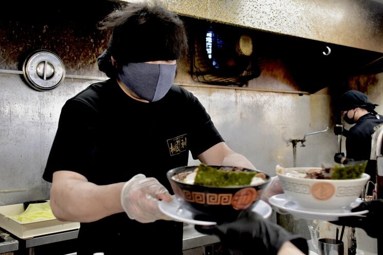 〈“視力ほぼゼロ”で挑むラーメン道〉プロボクサーとしてリングに居場所を見つけるも事故…そこから家族を養うため「埼玉ナンバーワン豚骨ラーメン店」をつくった店主の壮絶人生_13