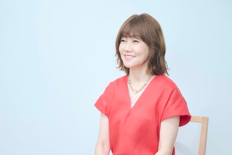 60歳になって考え方が変わったと話す松本伊代　撮影／廣瀬靖士