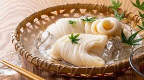 焼肉のたれ、キムチ、抹茶…おなじみ食材でそうめんの激ウマ「つゆ変」8変化