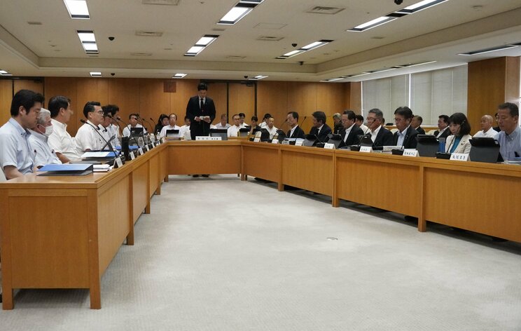 7月19日開かれた兵庫県議会の百条委員会（撮影／集英社オンライン）