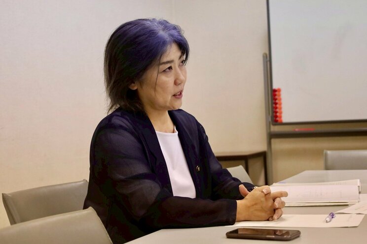 取材に応じる田久保市長（撮影/集英社オンライン）