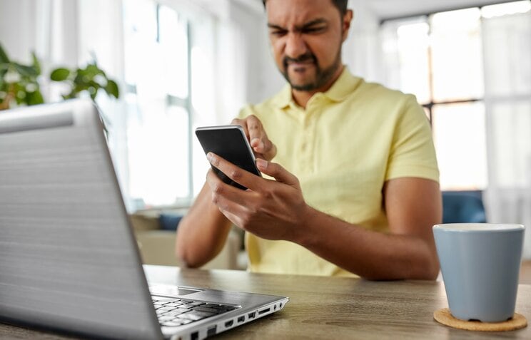 炎上参加者の7割が男性 ※写真はイメージです(写真/shutterstock)