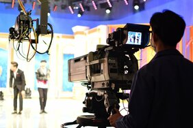 なぜ裏方だった佐久間宣行はお笑い界、テレビ界で無視できないほどの快進撃を見せているのか?