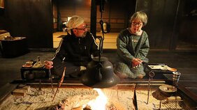 【宿泊体験記】予約は手紙のみ、文明から離れた“不便な宿”苫屋が国内外にファンを持つ理由とは? 「孤独から離れに来るのかもしれない」