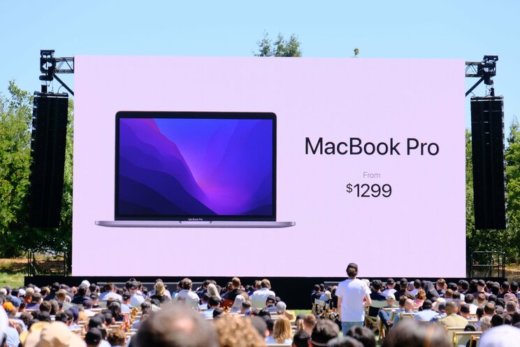 電源確保のストレスから解放される新MacBook Proか、個性溢れる新MacBook Airか？_1