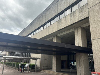 〈津市・16人不倫教頭は今〉「このことは言わんとってな」病気休暇中のはずが劇団公演のリハーサルに現れ…更迭要望書の署名は900人超え「一番許せなかったのは私を不倫相手と比べて点数を付けていたこと」と元妻_10