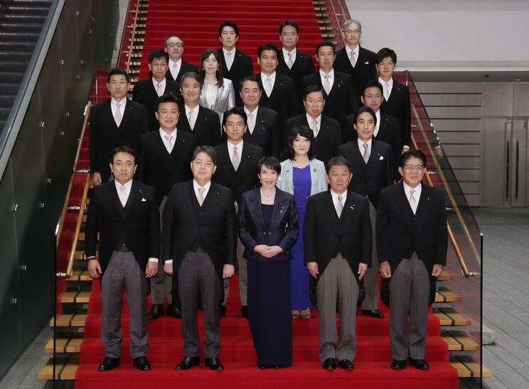 高市内閣の閣僚の顔ぶれ(写真/共同通信社)
